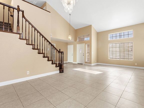 5th image of 6580 Moonshadow Cir