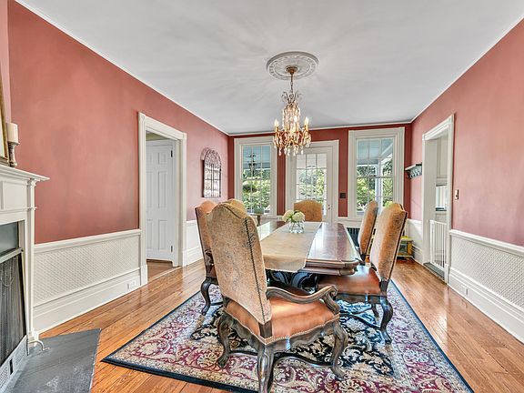 4th image of 6 Millford Ln