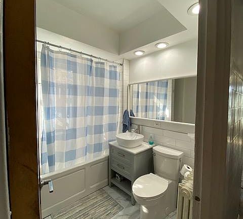 2nd image of 4645 W Montana St #1