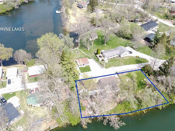 3rd image of 1129 N Middle Dr