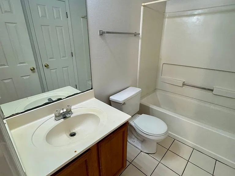 575 Florosa Ct — Photo 14