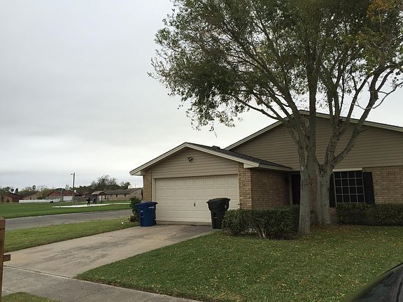 2nd image of 1761 Dawn Breeze Dr