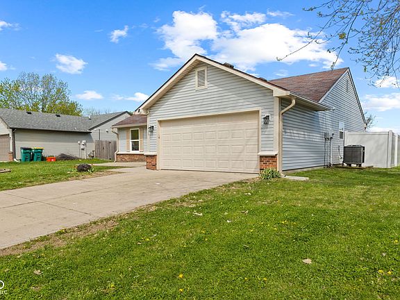 3rd image of 1426 Nicole Dr