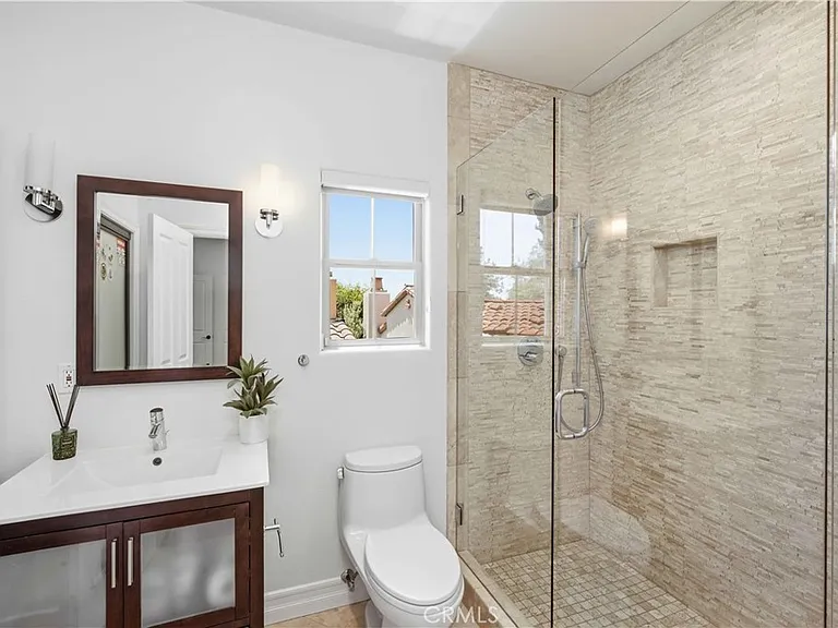 17 Sandalo Ct — Photo 32