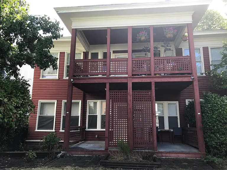 1423 Boylston Ave — Photo 13