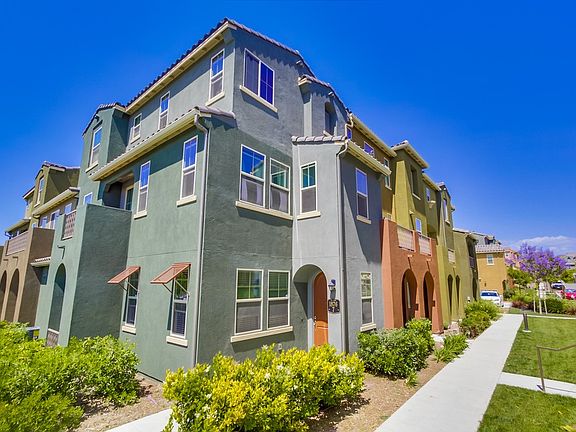 3rd image of 1876 Champagne Ct Unit 9