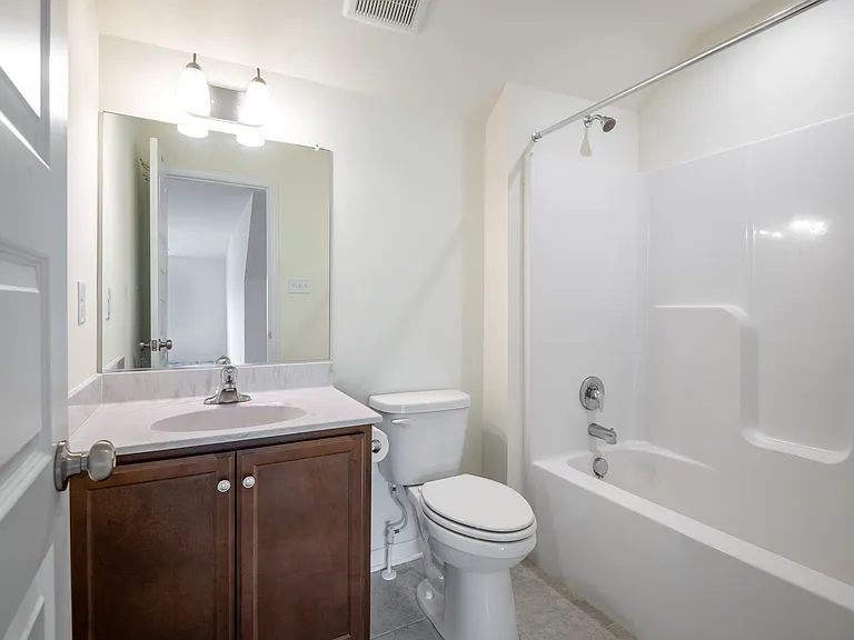 18352 Palisades Ct — Photo 49