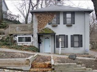 616 Pioneer St, Kalamazoo, MI 49008