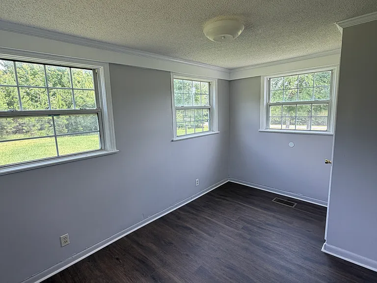 1672 County Road 1113 — Photo 3
