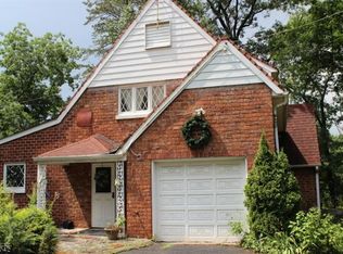 375 Chain O Hills Rd, Colonia, NJ 07067