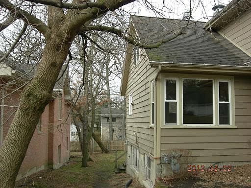 2nd image of 603 S Oakwood Ave