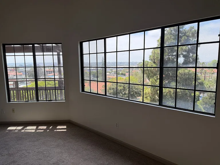 4032 Ampudia St — Photo 13