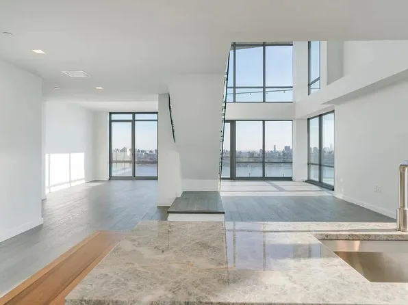 320 Adolphus Avenue 316 image 3 of 35