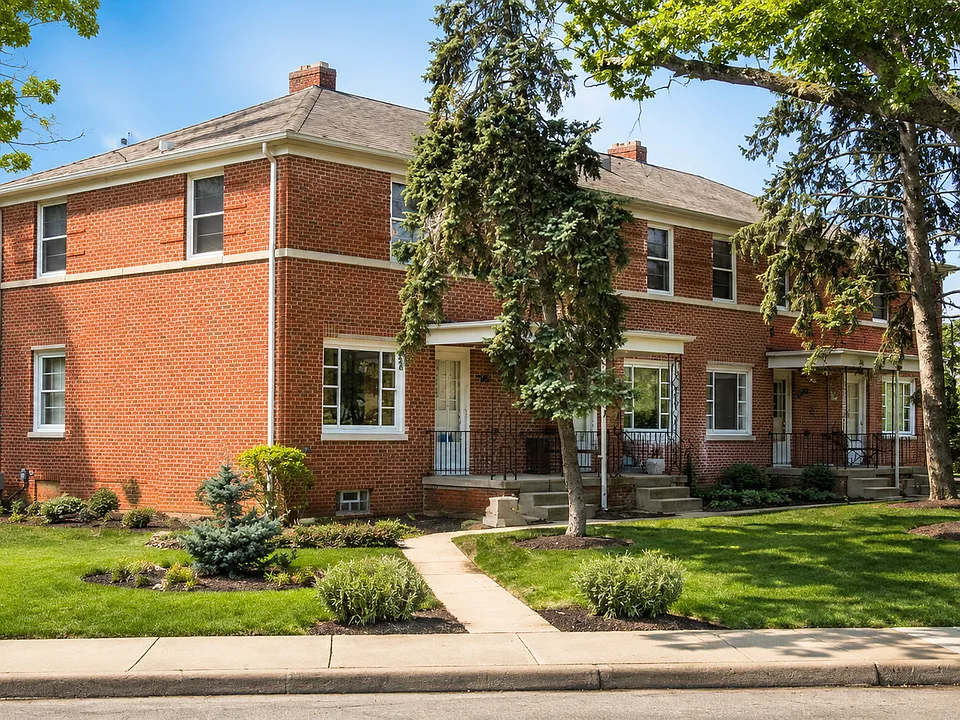 35 E Henderson Rd #A