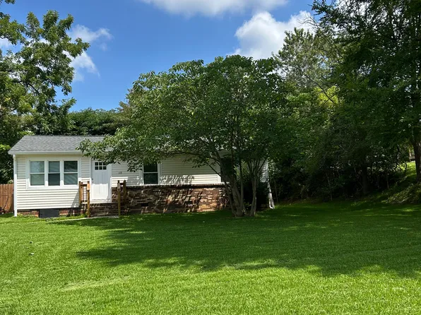 109 E Georgia Ave, Bessemer City, NC 28016