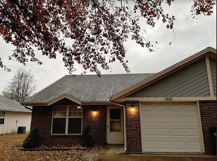 1621 SW 6th St, Blue Springs, MO 64014 | Zillow