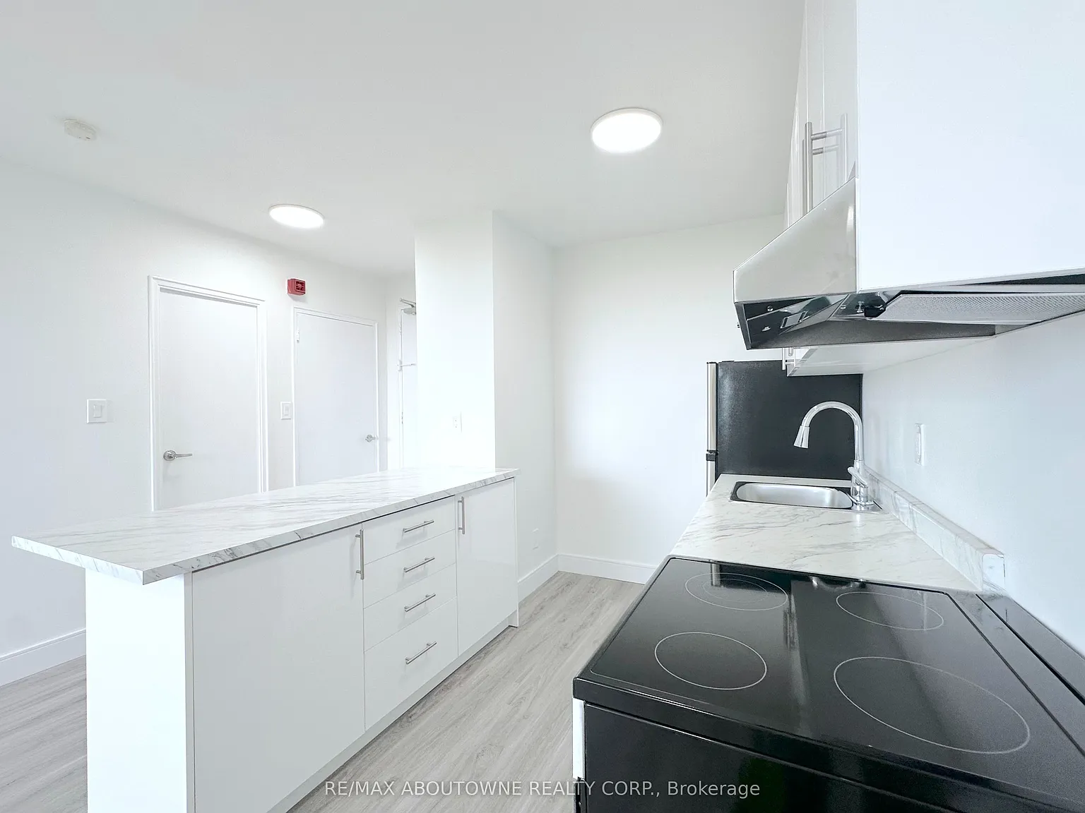 Northshore Apartments — Photo 3