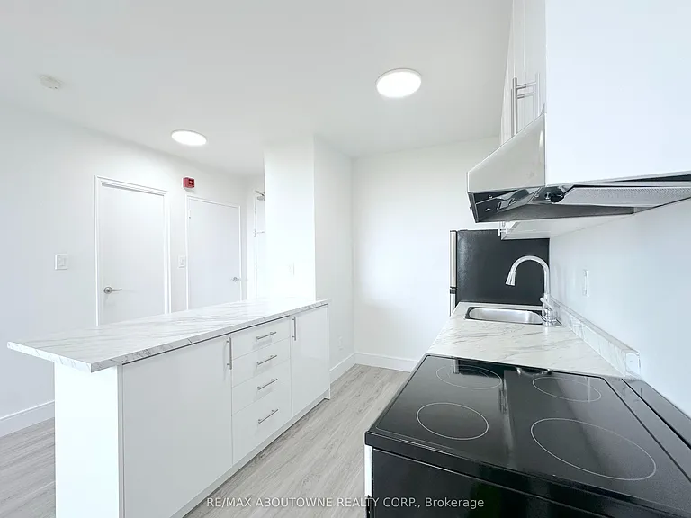79 Jameson Ave #303 — Photo 3