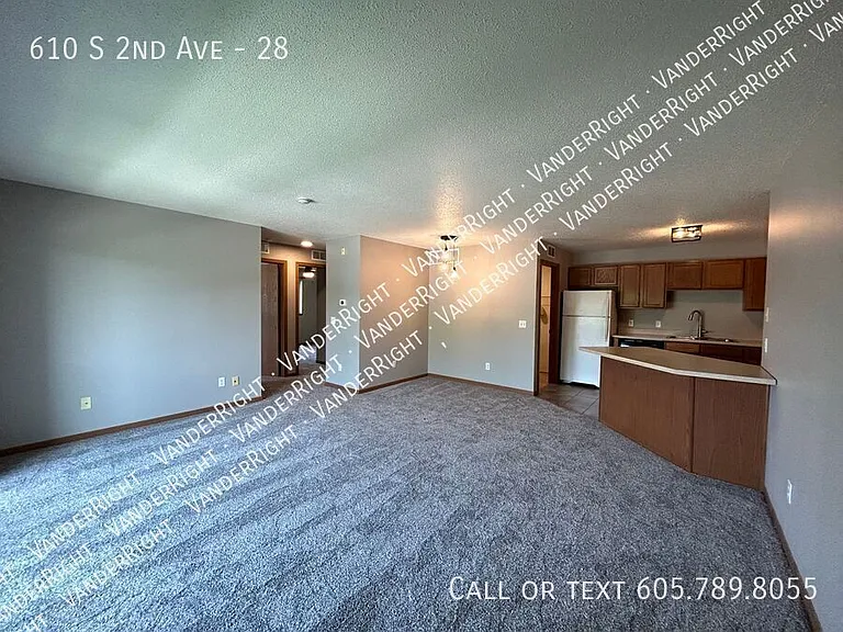 610 S 2nd Ave #28 — Photo 2
