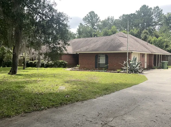 221 S Topi Trl, Hinesville, GA 31313