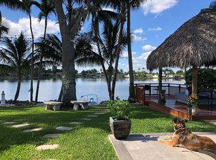 9510 NW 13th St, Pembroke Pines, FL 33024