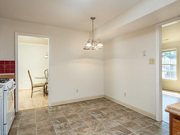 5th image of 5906 Derrymore Ct