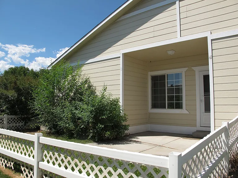 2479 Wellington Ct — Photo 18