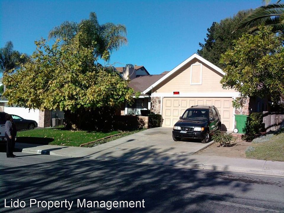 1st image of 3850 Cornell Dr