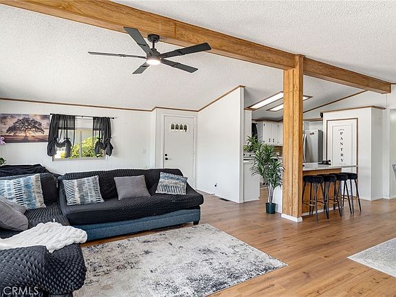 2nd image of 43560 Holder Ave