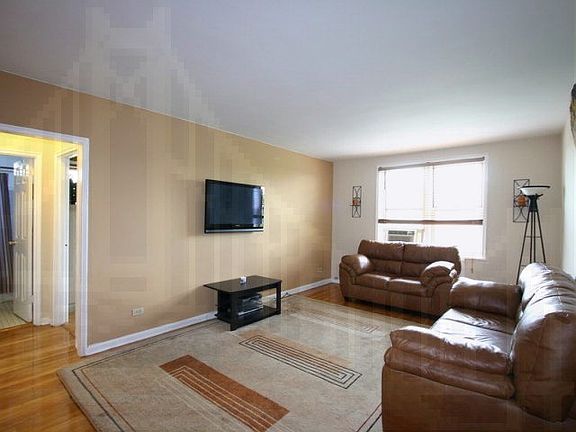 2nd image of 5615 Netherland Ave APT 6E