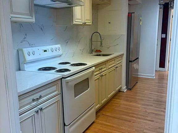 3rd image of 70XX Frankford Ave Floor 2