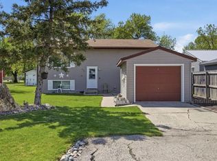 406 3rd Ave, Mapleton, ND 58059