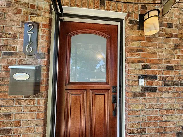 216 Nursery Ave — Photo 2