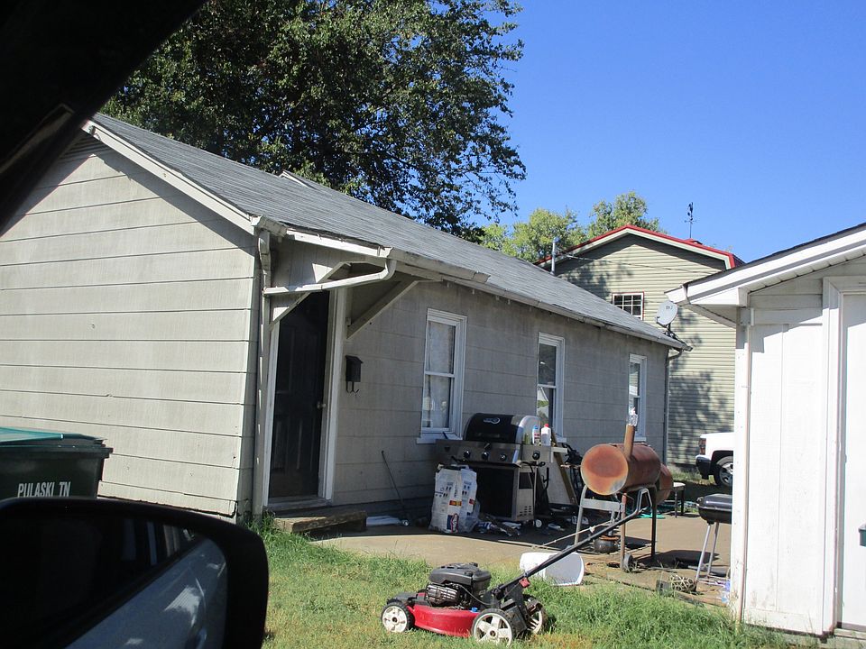 2nd image of 110 Bismark St