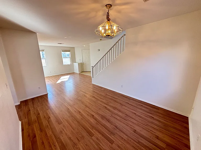 156 Duck Hollow Ave — Photo 3