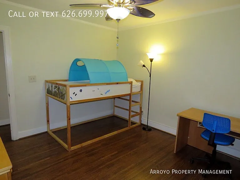 968 E Howard St — Photo 16