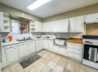 1035 Fiedler Ln APT 11, Madison, WI 53713