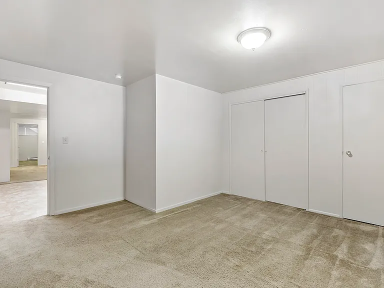Outrigger Apartments — Photo 13