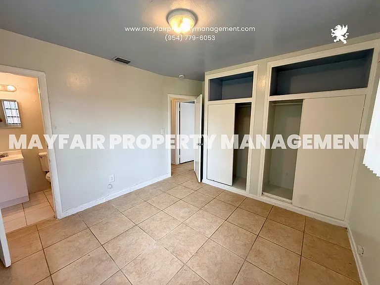 20520 NW 24th Ct — Photo 6
