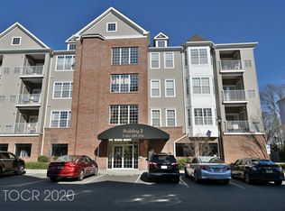 282 Cory Ln, Elmwood Park, NJ 07407