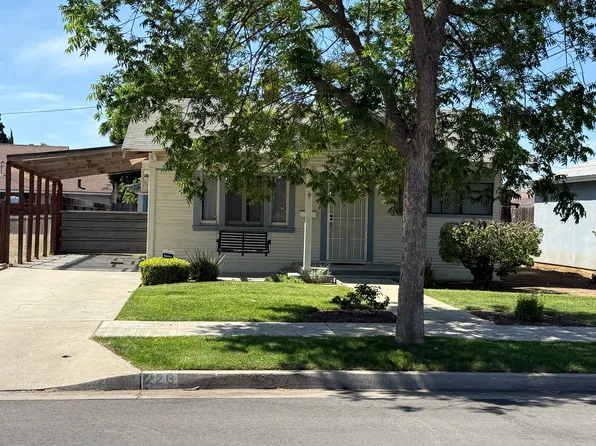 226 E Hedges Ave, Fresno, CA 93728