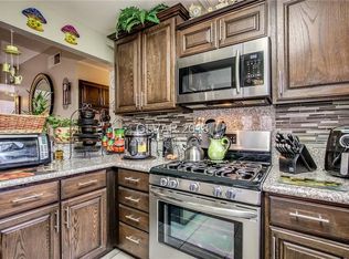 6836 Hetherbrae Ln, Las Vegas, NV 89156