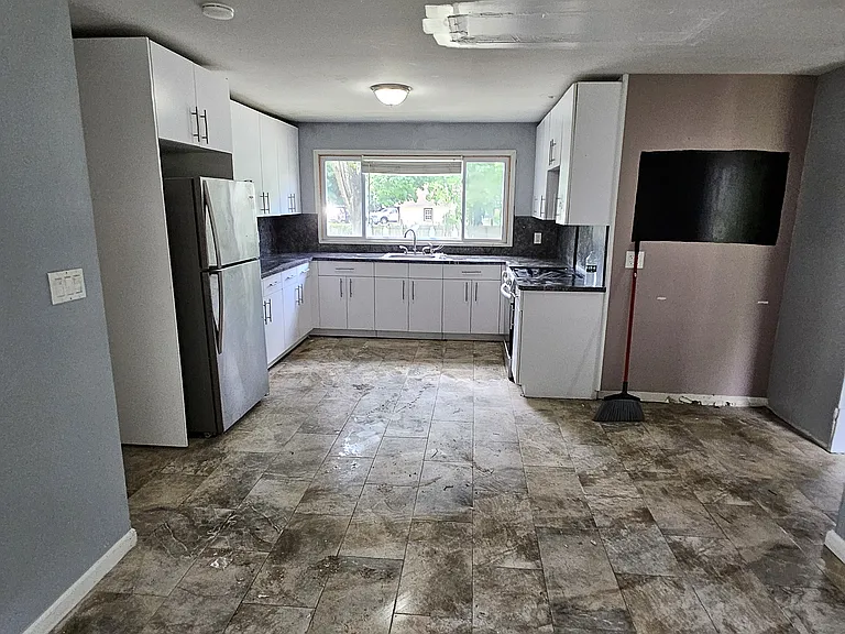62 E Main St #3 — Photo 2