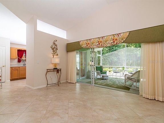 5th image of 11034 Jenkins Ct