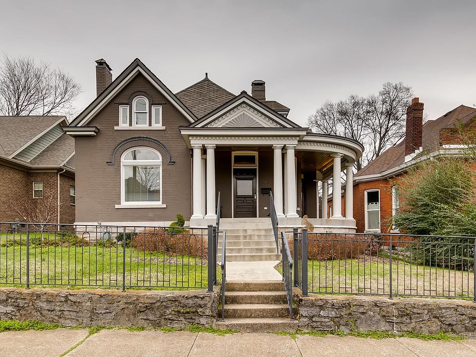 1st image of 914 Villa Pl