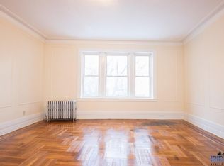 242 N Oraton Pkwy APT 303, East Orange, NJ 07017