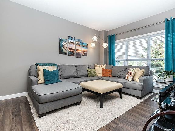 3rd image of 4029 Centennial Dr