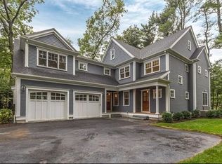 121 Manor Ave, Wellesley, MA 02482