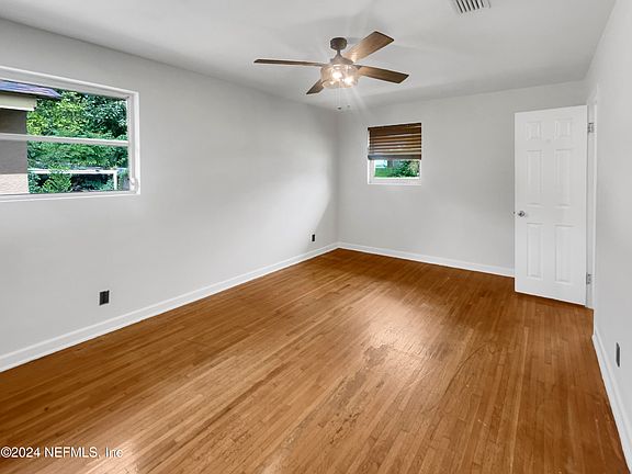5th image of 8540 ELONDO Street