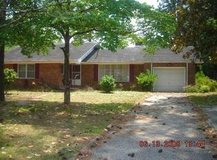 508 Northampton Rd, Fayetteville, NC 28303